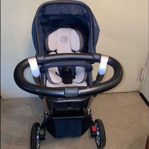 The orbit baby GS with all part including car seat